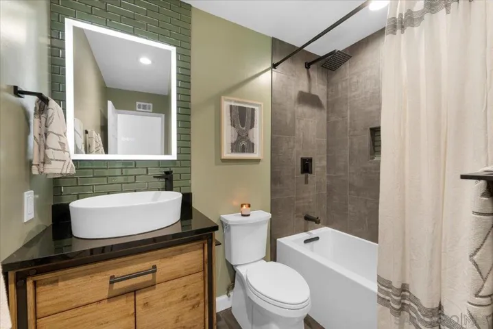 1307 Theodore Drive, San Diego, California 92114