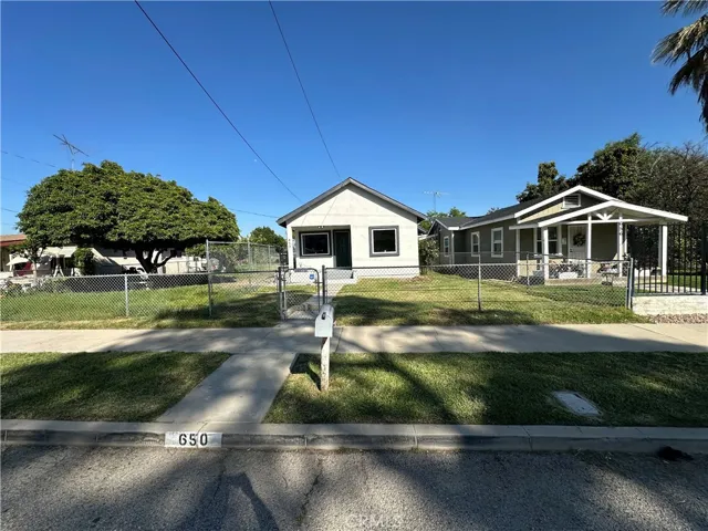 650 S 5th Street, Colton, California 92324
