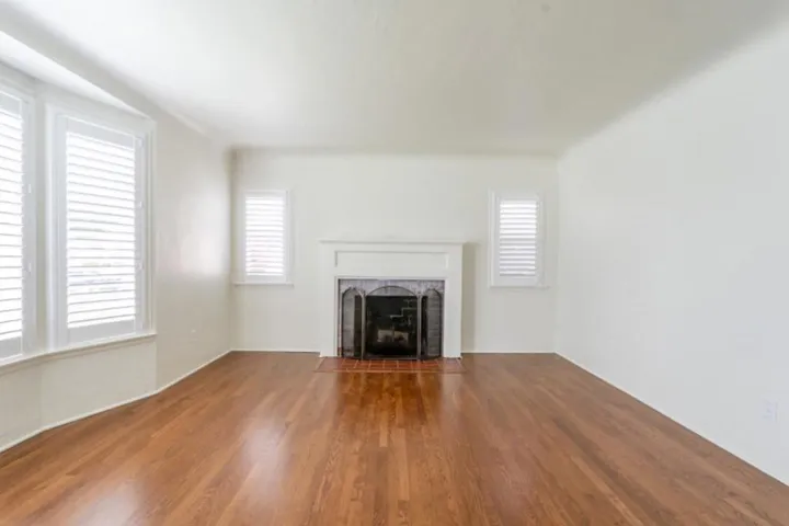 325 Hawthorne Street, Salinas, California 93901