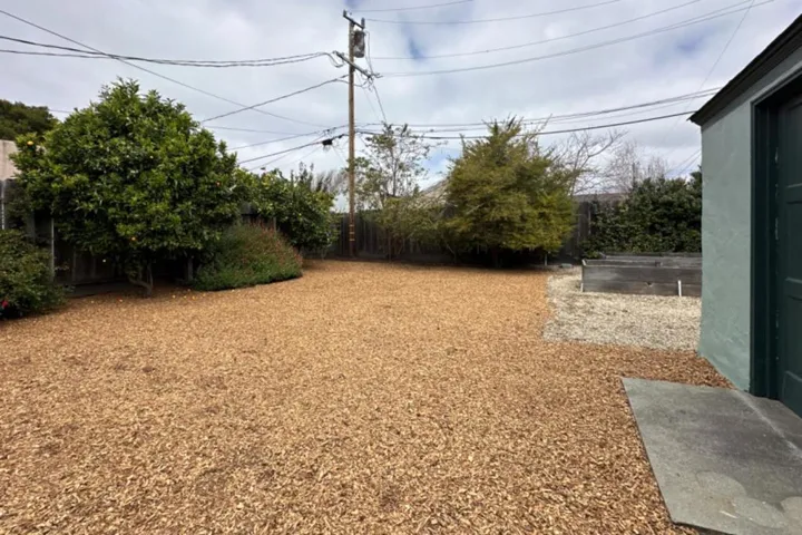 325 Hawthorne Street, Salinas, California 93901
