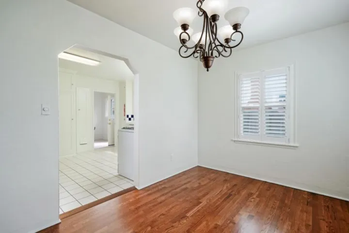 325 Hawthorne Street, Salinas, California 93901
