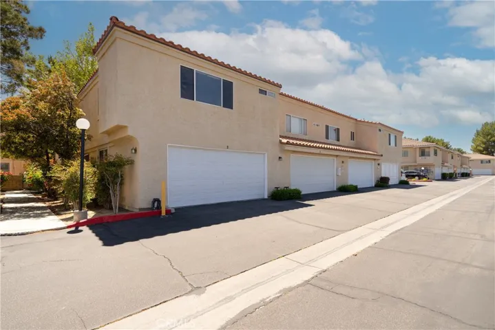 43485 30th Street W 4, Lancaster, California 93536