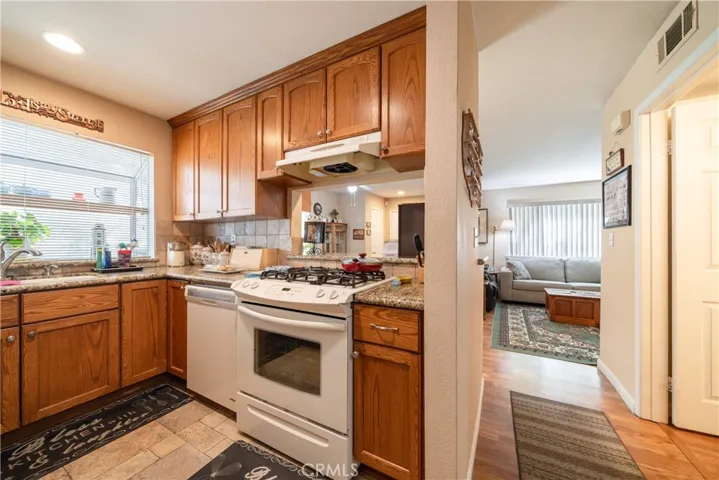 43485 30th Street W 4, Lancaster, California 93536