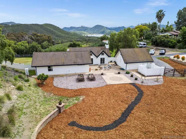 10038 Del Dios Highway, Escondido, California 92029
