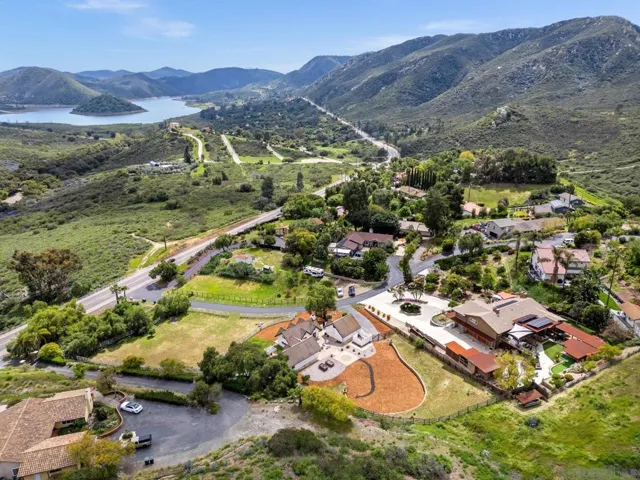 10038 Del Dios Highway, Escondido, California 92029