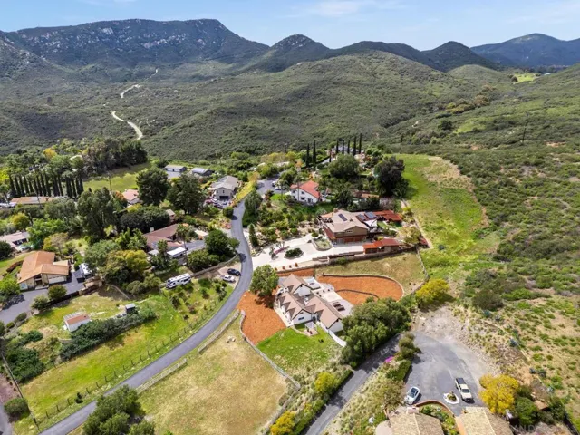 10038 Del Dios Highway, Escondido, California 92029