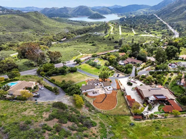 10038 Del Dios Highway, Escondido, California 92029
