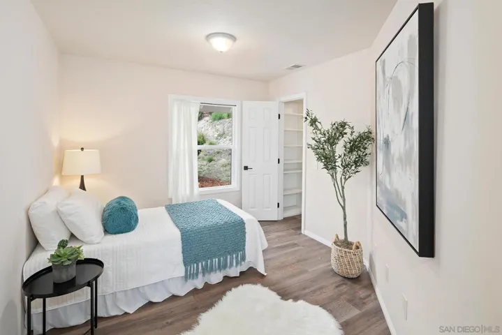 10038 Del Dios Highway, Escondido, California 92029