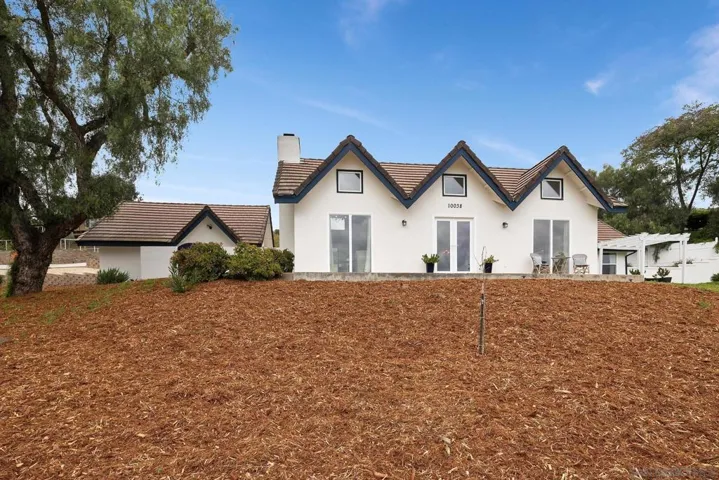 10038 Del Dios Highway, Escondido, California 92029
