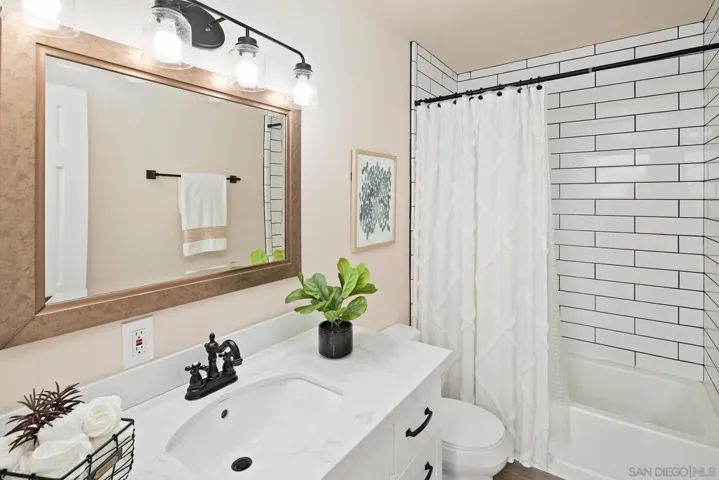 10038 Del Dios Highway, Escondido, California 92029