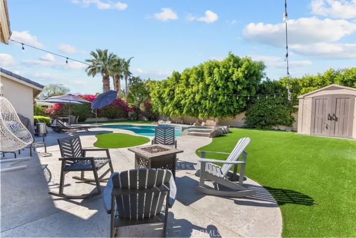 Easy to maintain astroturf and plenty of space to entertain or just enjoy the California sunshine!