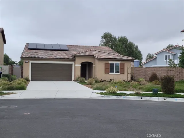 1202 Universal Way, Hemet, California 92543