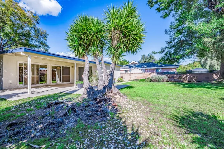 15838 Eccles Street, North Hills, California 91343