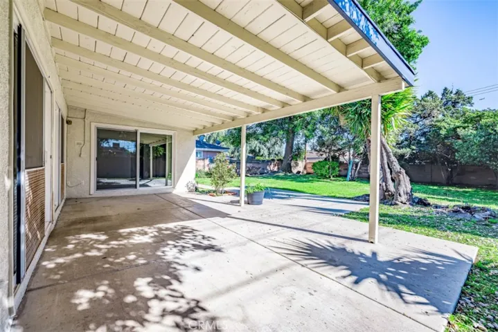 15838 Eccles Street, North Hills, California 91343