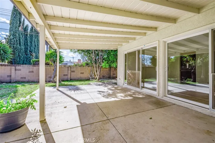 15838 Eccles Street, North Hills, California 91343