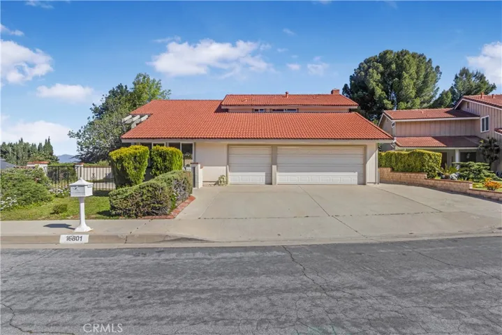 16801 Twin Hill Drive, Hacienda Heights, California 91745