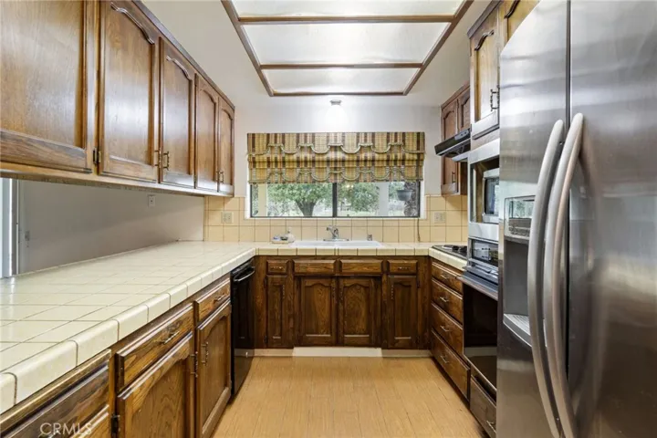 11778 Marietta Avenue, Clovis, California 93619