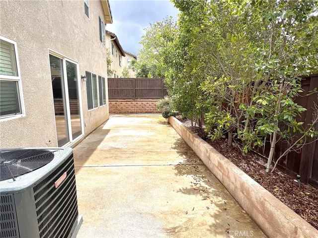 view of backyard