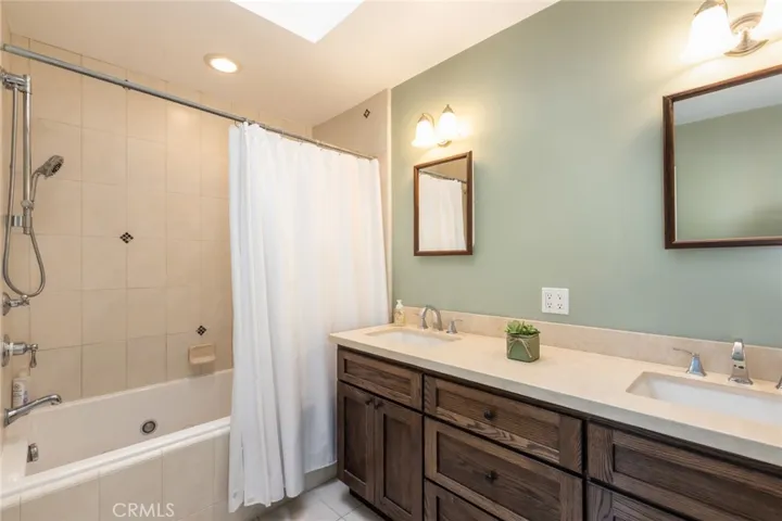 20623 Vaccaro Avenue, Torrance, California 90503