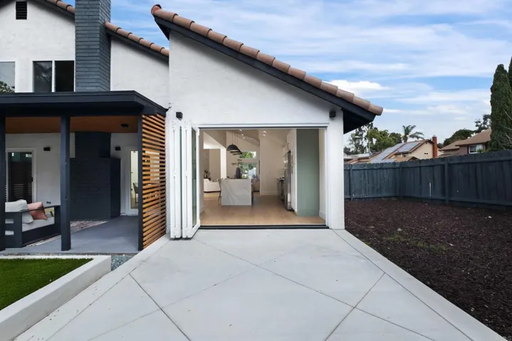 12933 Rife Way, San Diego, California 92129
