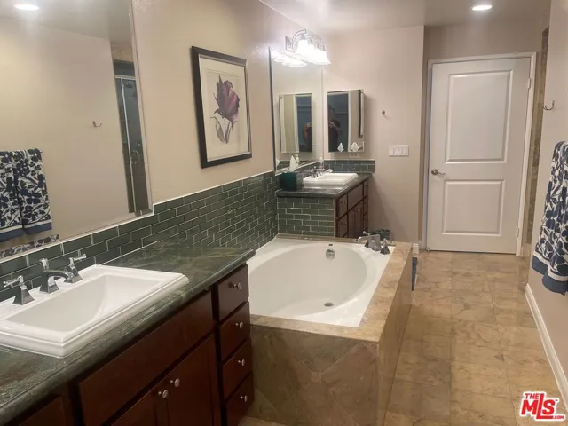 5625 Crescent Parkway 106, Playa Vista, California 90094