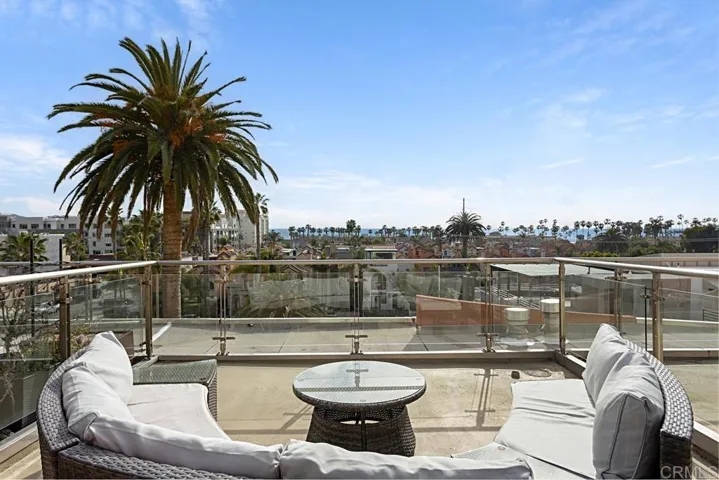 401 N Coast Hwy 206, Oceanside, California 92054
