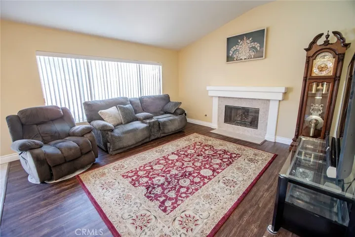 704 Rosalinda Drive, Oxnard, California 93030