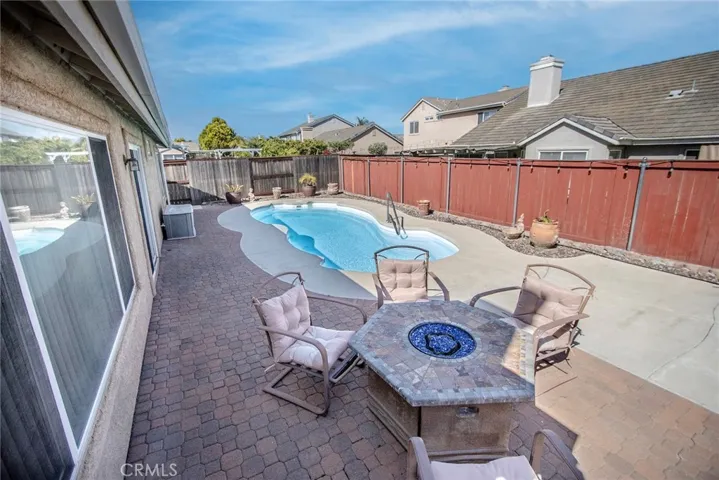 704 Rosalinda Drive, Oxnard, California 93030