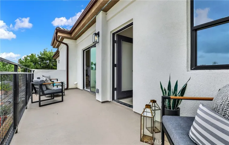 Third Floor Balcony/Deck