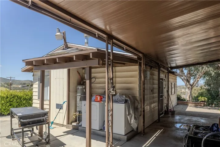 1 bedroom guest house.