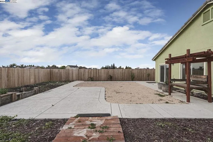 2933 S Bieghle, Stockton, California 95206-1234