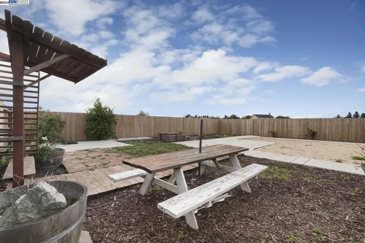 2933 S Bieghle, Stockton, California 95206-1234