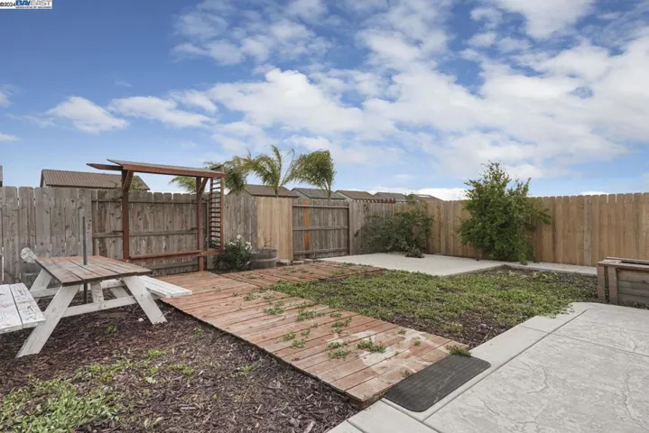 2933 S Bieghle, Stockton, California 95206-1234