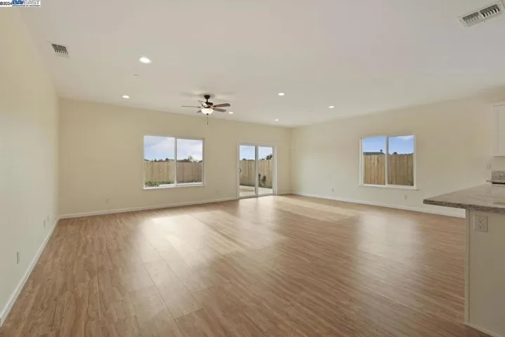 2933 S Bieghle, Stockton, California 95206-1234