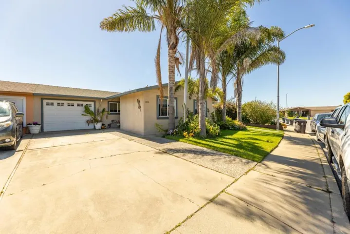 1204 Caoba Way, Salinas, California 93905