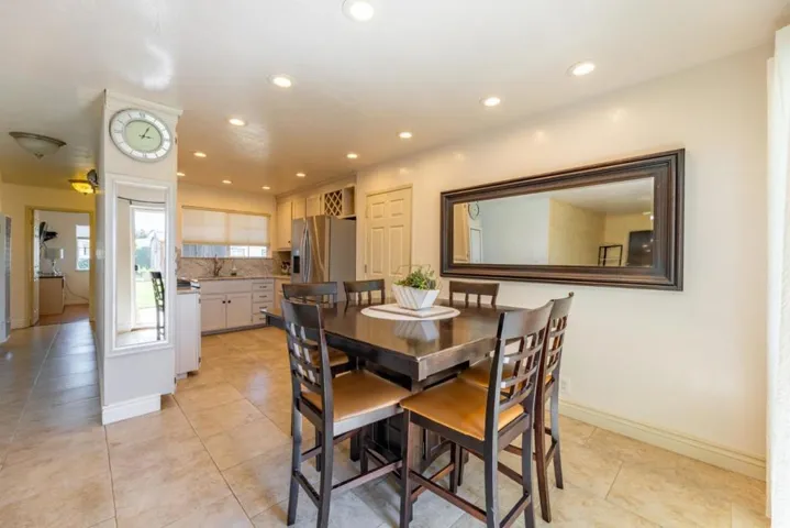 1204 Caoba Way, Salinas, California 93905