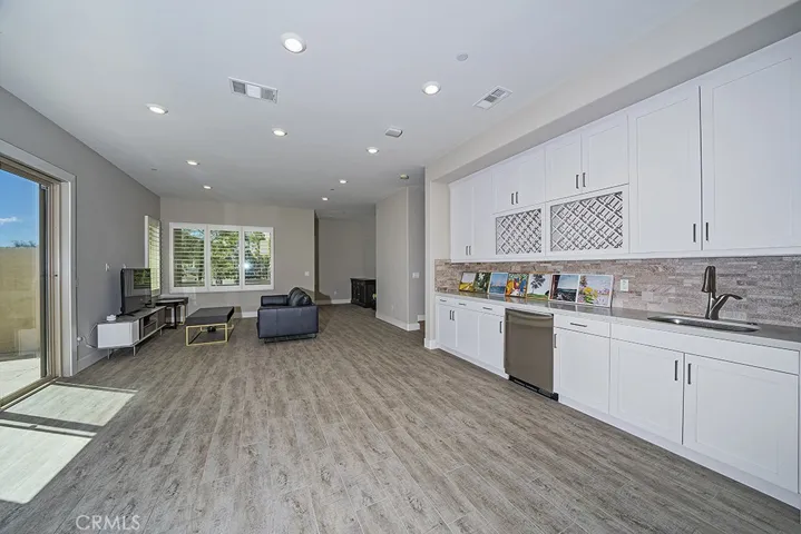 227 Stellar, Irvine, California 92618