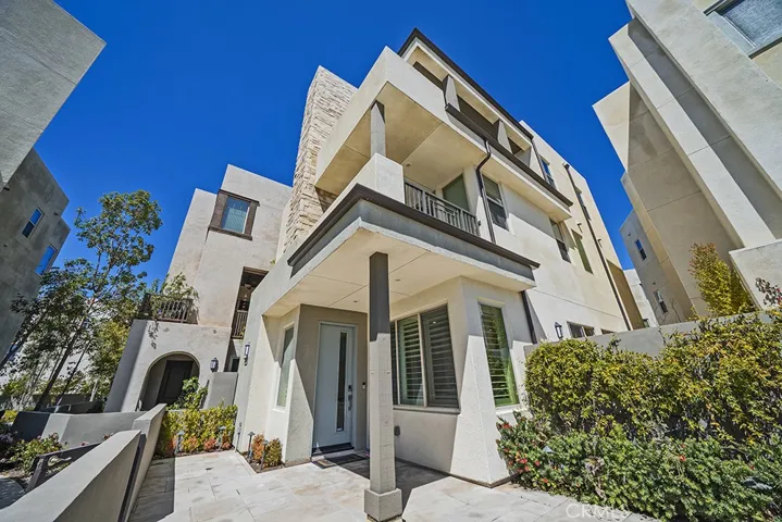 227 Stellar, Irvine, California 92618
