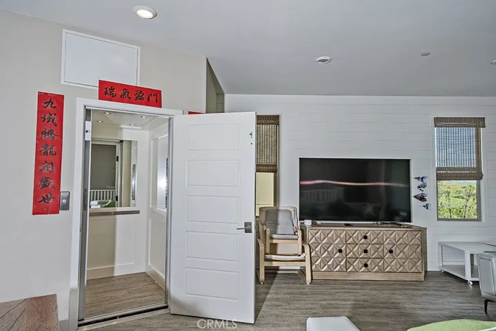 227 Stellar, Irvine, California 92618