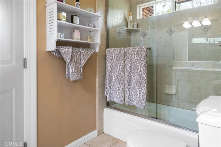 Jack & Jill Bathroom