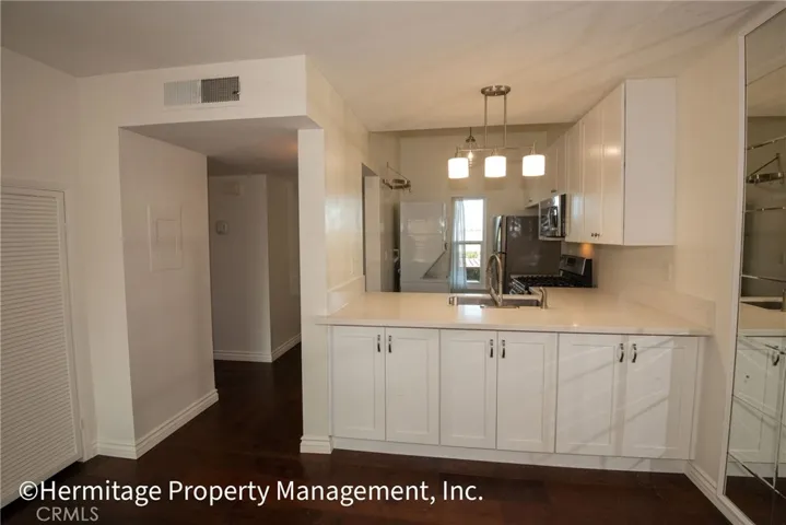 227 Tangelo 371, Irvine, California 92618