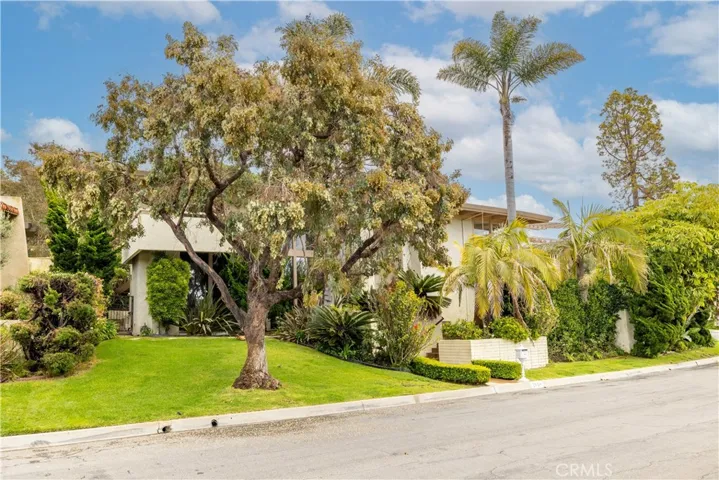 2664 Via Valdes, Palos Verdes Estates, California 90274