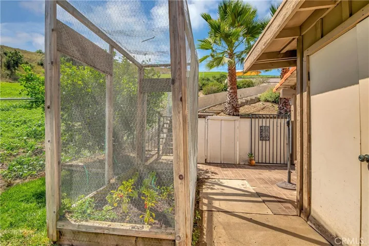 28604 Eagleton Street, Agoura Hills, California 91301