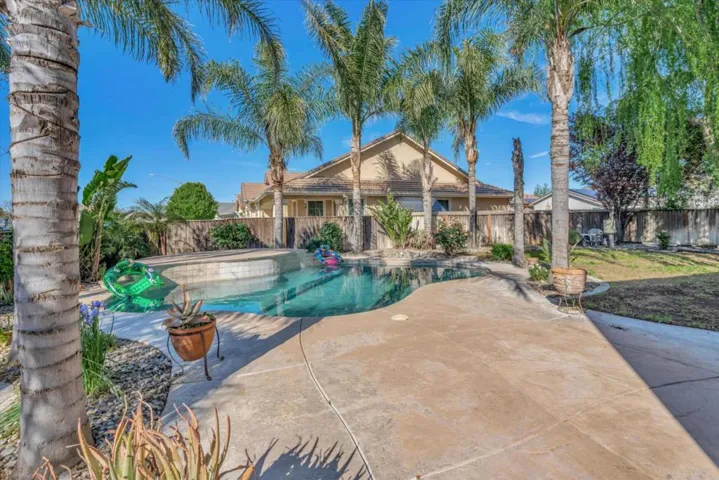 415 Parliament Way, Newman, California 95360