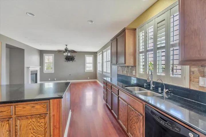 415 Parliament Way, Newman, California 95360