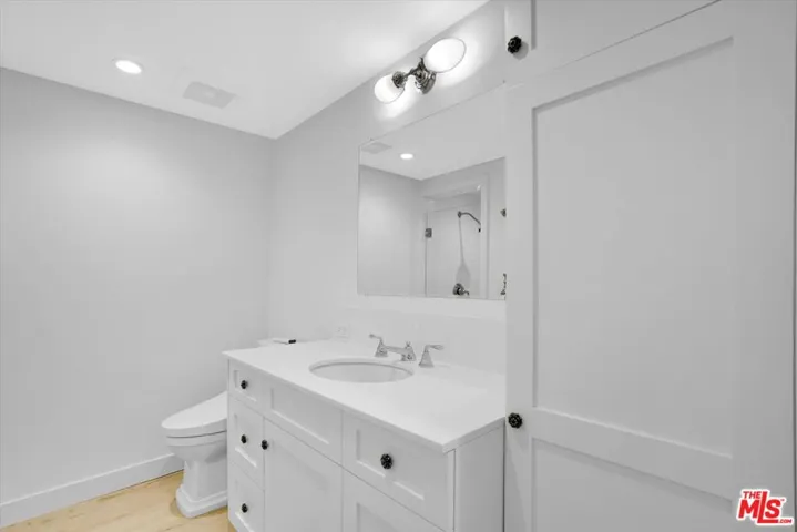 245 21st Street Rear House, Santa Monica, California 90402