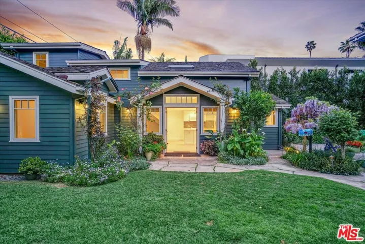 245 21st Street Rear House, Santa Monica, California 90402