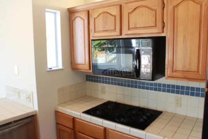 484 Chestnut Avenue, San Bruno, California 94066