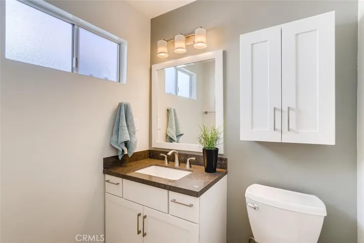 1/2 bath.