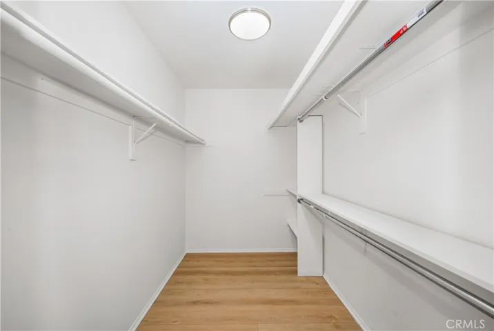 walk in closet